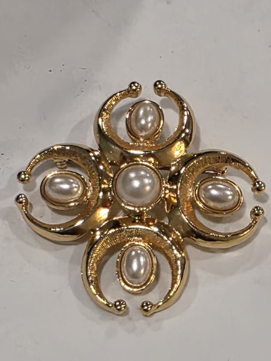 Vintage Jewelry - Vintage Gold-Tone Maltese Cross Brooch with Faux Pearl Accents